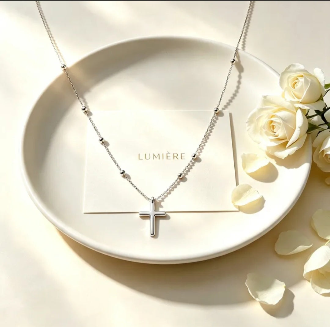 Collier croix argenté